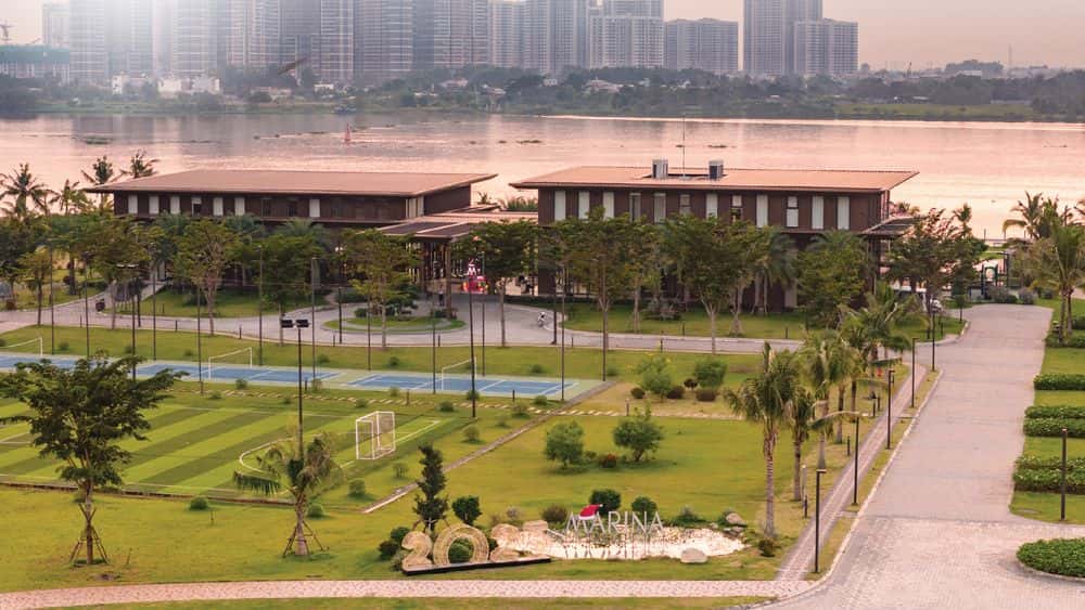 Izumi City bên sông Đồng Nai nhìn về phía trung tâm